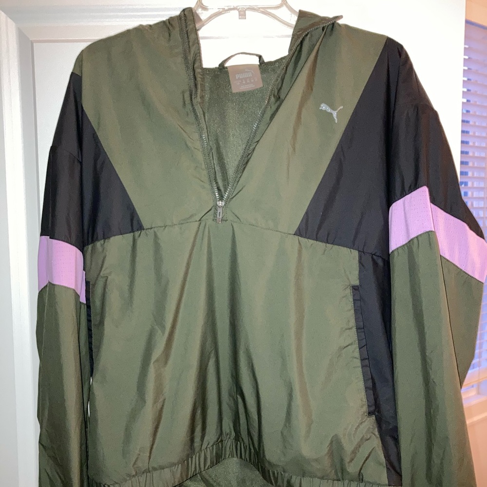 Puma wind breaker / sweatshirt